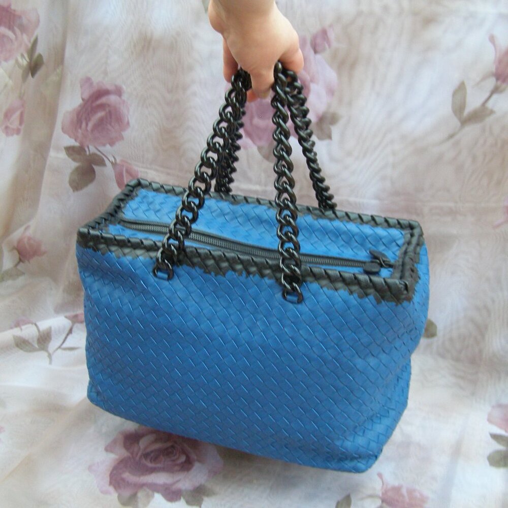 NEW Bottega Veneta Intrecciato Blue Leather Bag - Picture 3 of 16
